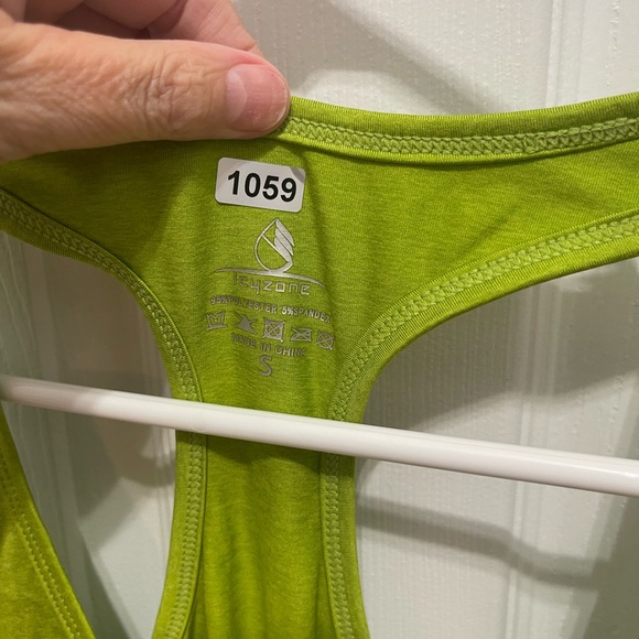 Icy zone tank top green small - Picture 6 of 9